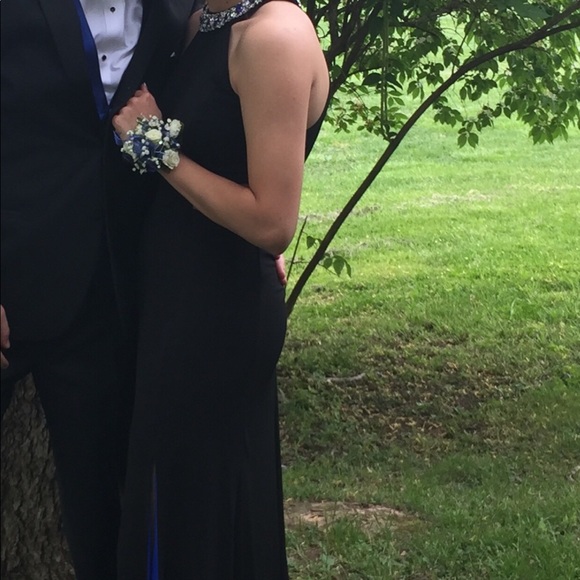 Prom dress - Picture 2 of 2